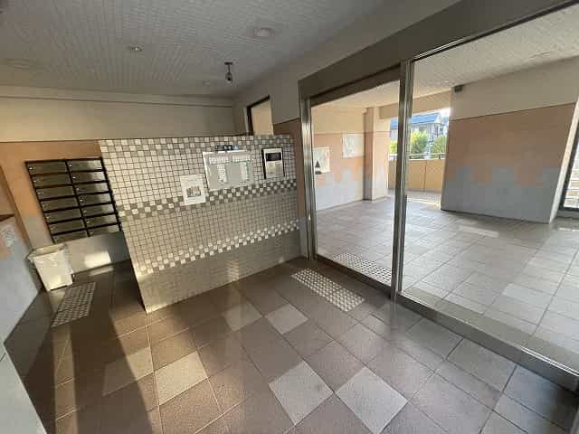 ラヴィニア北村2外観、共用部写真