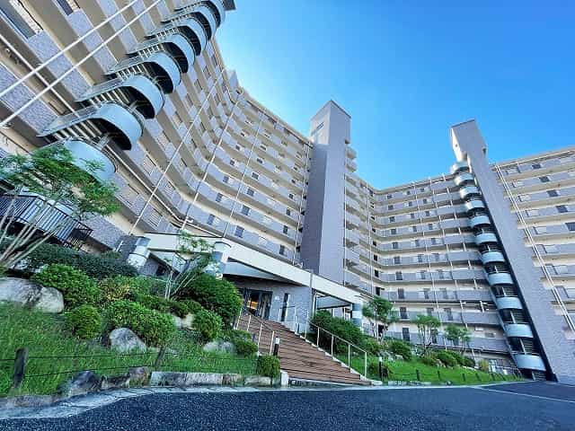 クレスト草津外観写真