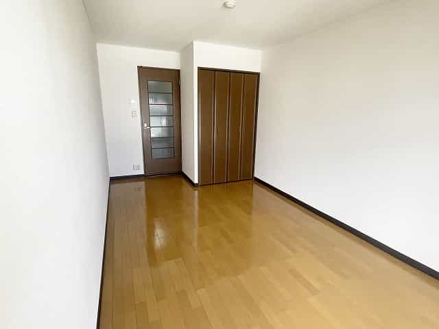 ラルース2室内写真